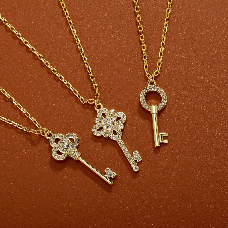 Collar De Llave De Diamante De Cobre