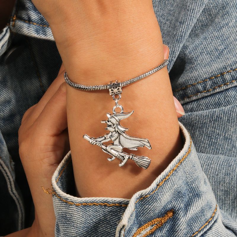 Pulsera De Bruja Con Escoba De Dibujos Animados