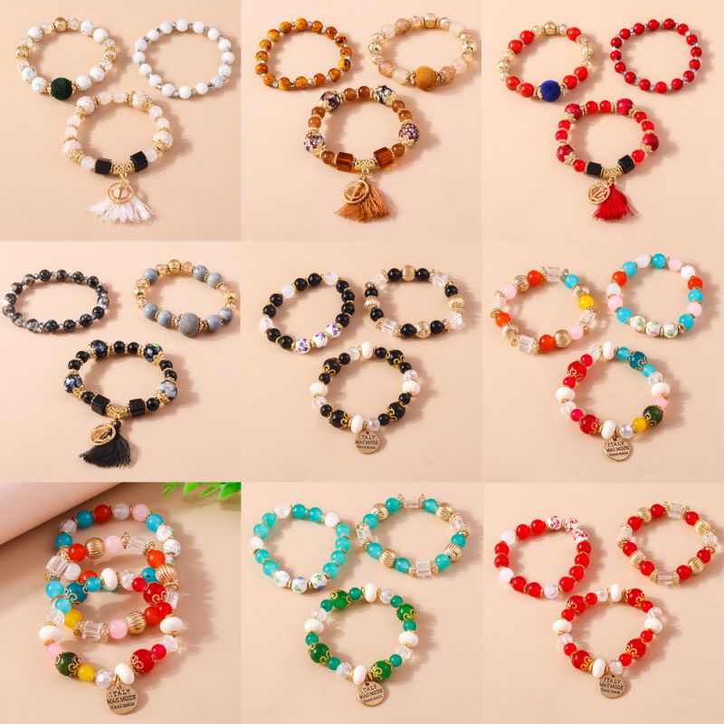 Juego De Pulseras Con Medalla Y Borlas De Resina