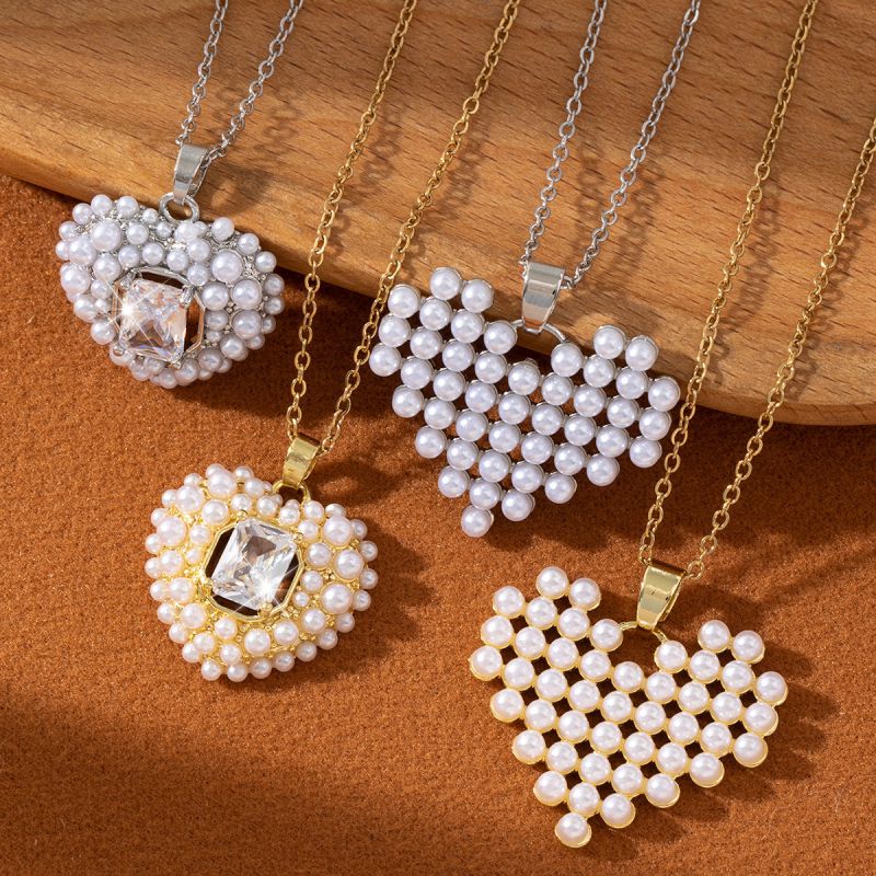Collar De Corazón De Perla Y Diamante De Cobre