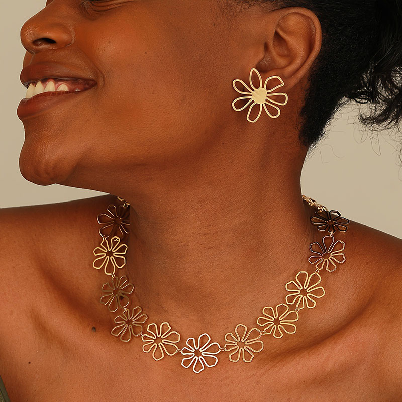 Set Metal Flower Earrings And Necklace Set