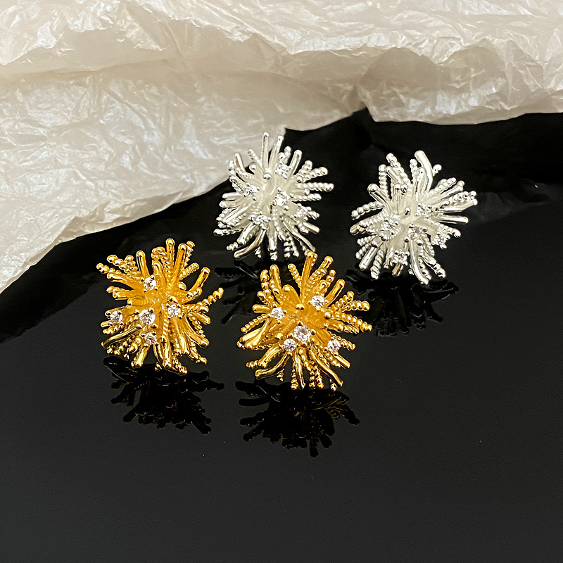 Pendientes De Cobre Con Diamantes Y Fuegos Artificiales