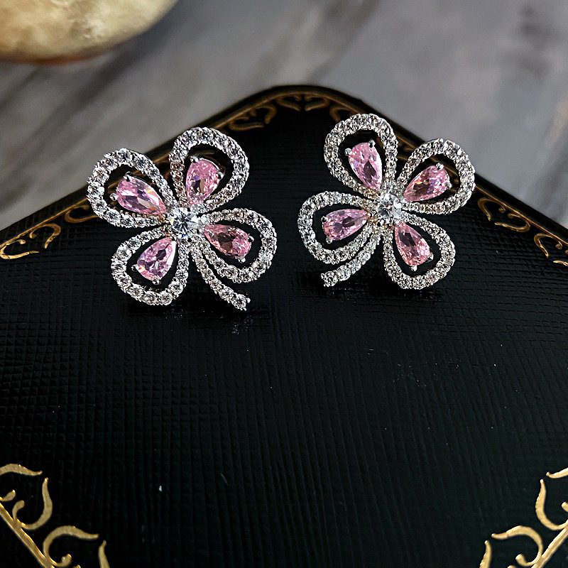 Pendientes De Flores De Cuatro Hojas De Cobre Y Diamantes
