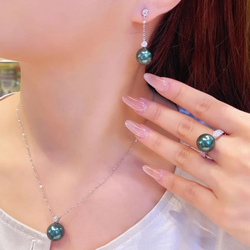 Pendientes De Perlas Redondas De Cobre Con Diamantes