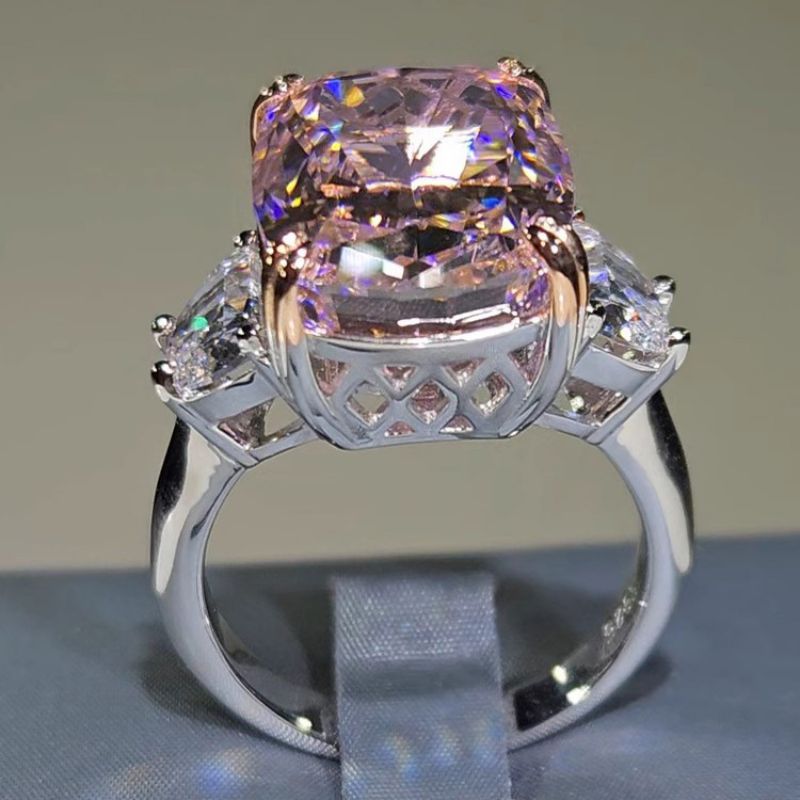 Anillo Cuadrado De Cobre Y Diamantes