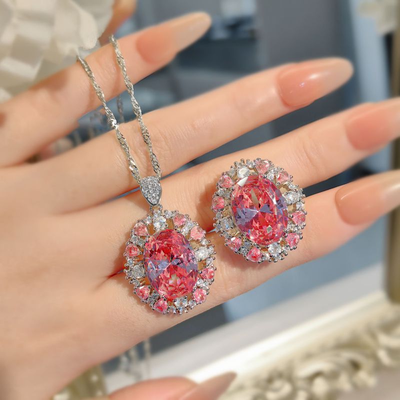 Anillo Ovalado De Cobre Con Diamantes