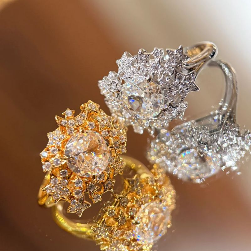 Anillo Redondo De Cobre Y Diamantes