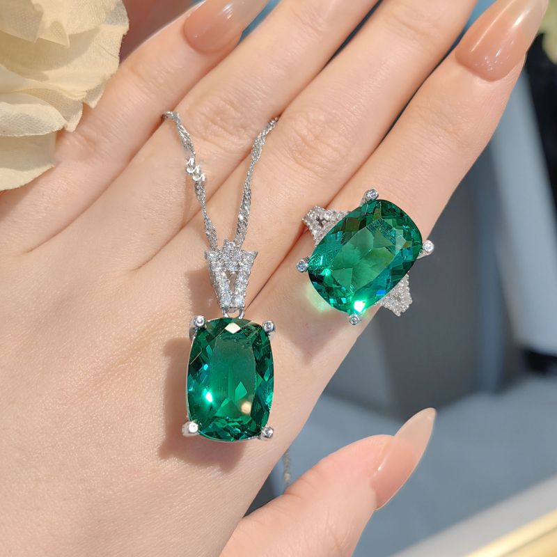 Pendientes Cuadrados De Cobre Con Diamantes