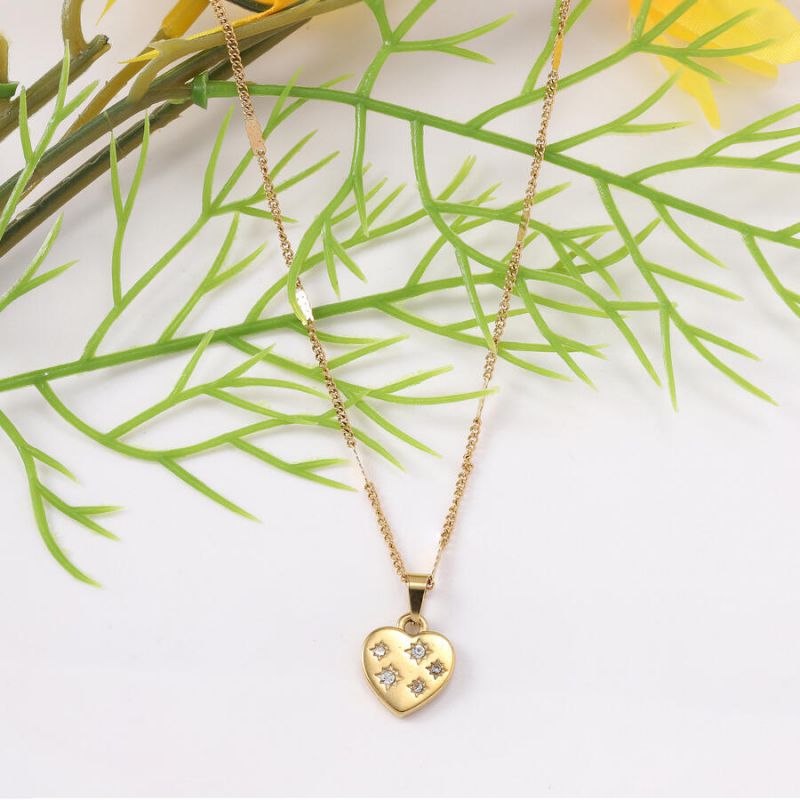 Conjunto De Collar Y Pendientes Con Forma De Corazón De Diamantes De Acero De Titanio