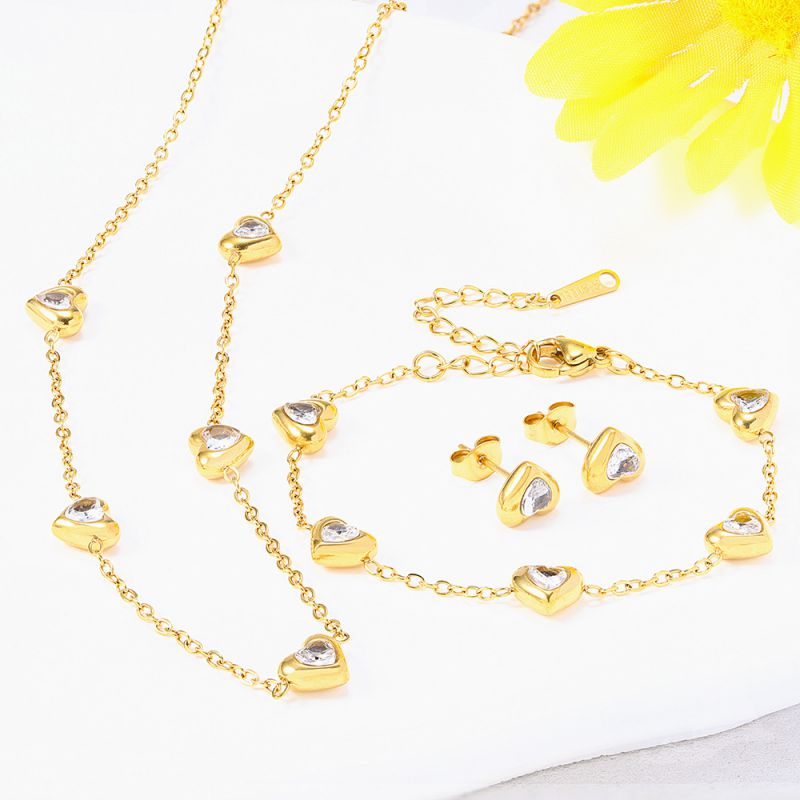 Conjunto De Collar Pulsera Y Pendientes Con Corazón De Diamantes Y Acero De Titanio.