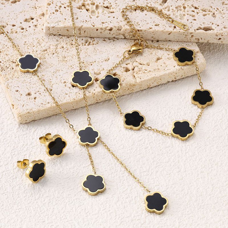 Conjunto De Collar Pulsera Y Pendientes Con Flores De Acero Inoxidable