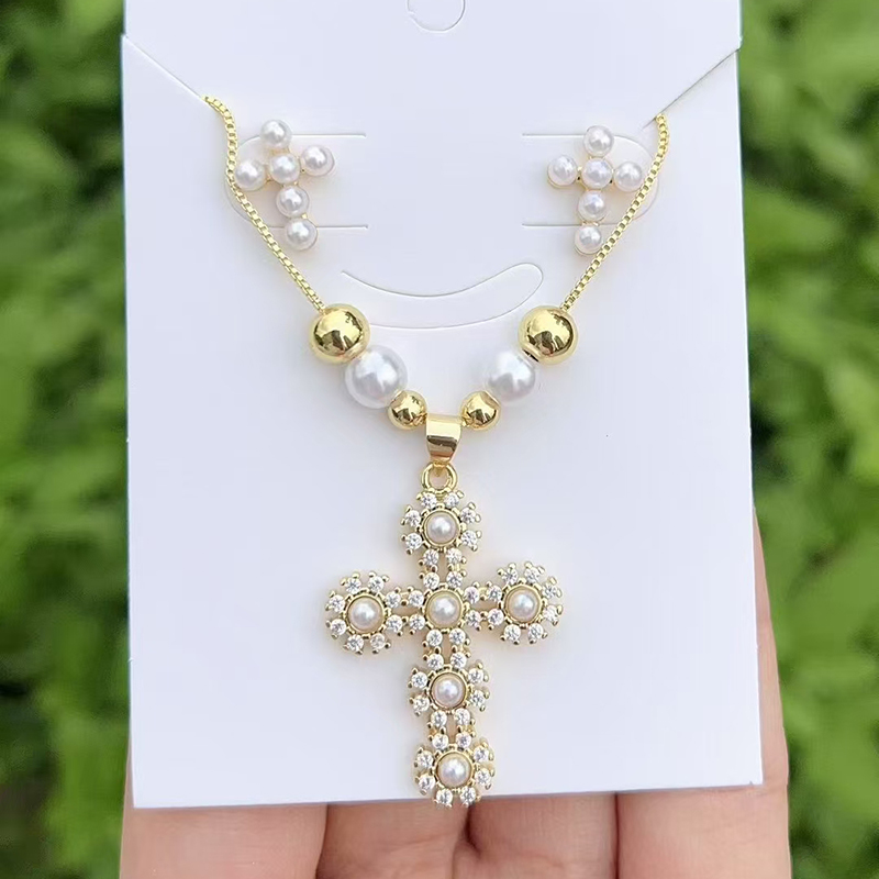 Conjunto De Collar Y Pendientes Con Cruz De Perla De Cobre