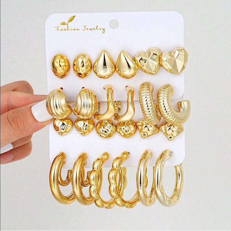 Juego De Pendientes Colgantes Con Forma De Corazón Brillante Metálico