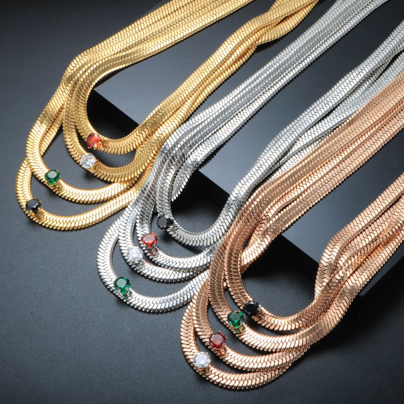 Collar De Cadena De Hueso De Serpiente Con Diamantes Y Acero De Titanio