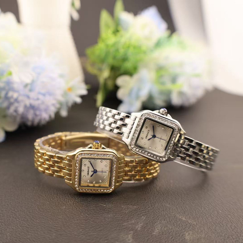 Reloj Cuadrado De Acero Inoxidable Con Diamantes