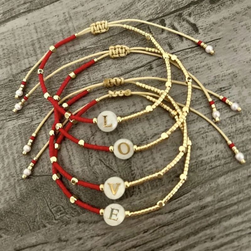Pulsera De 26 Letras Con Cuentas De Arroz