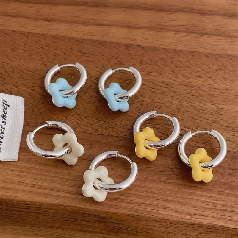 Pendientes De Flores De Metal Con Gotas De Aceite
