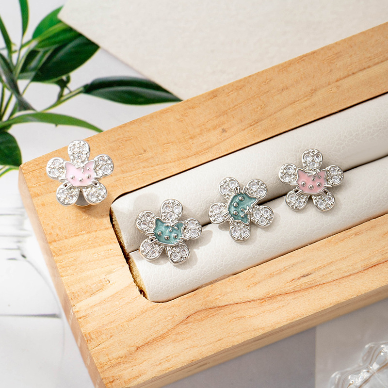 Pendientes De Flor De Diamante De Metal (individual)