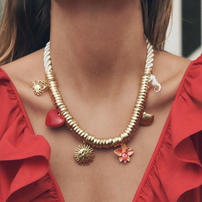 Collar De Cadena Con Forma De Corazón De Aleación Y Pétalos De Concha