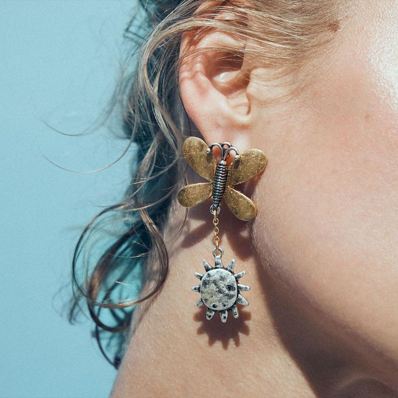 Pendientes De Aleación Con Forma De Mariposa Y Sol