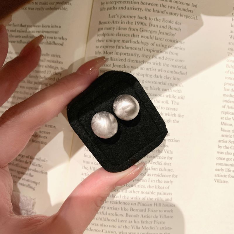 Pendientes De Bola De Plata Cepillada