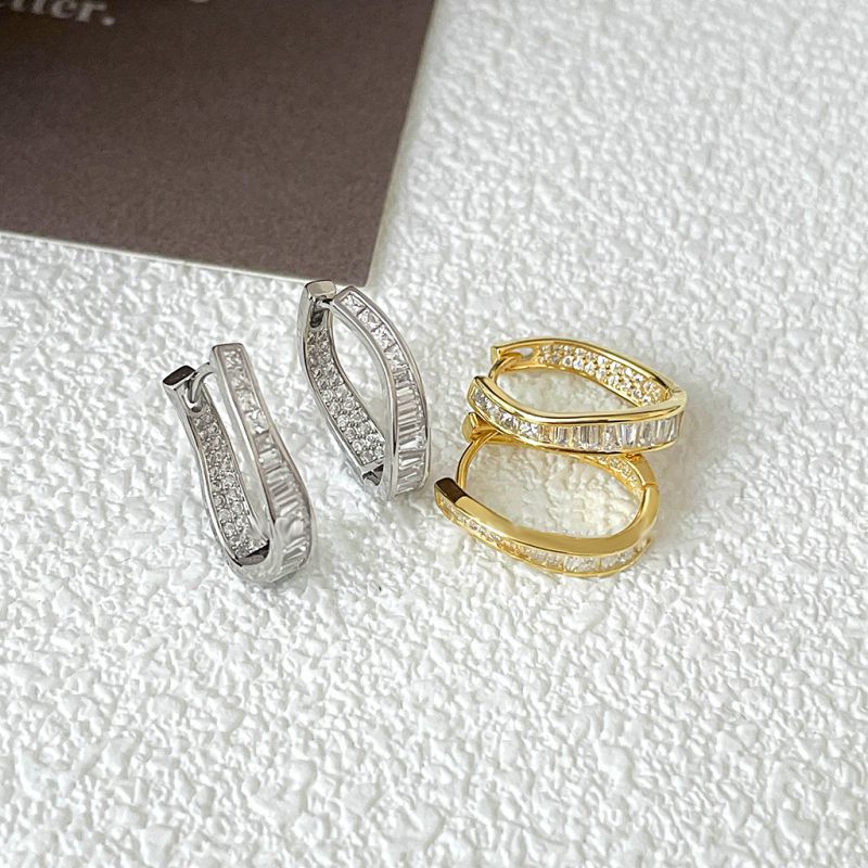 Pendientes De Plata Con Curvas Irregulares