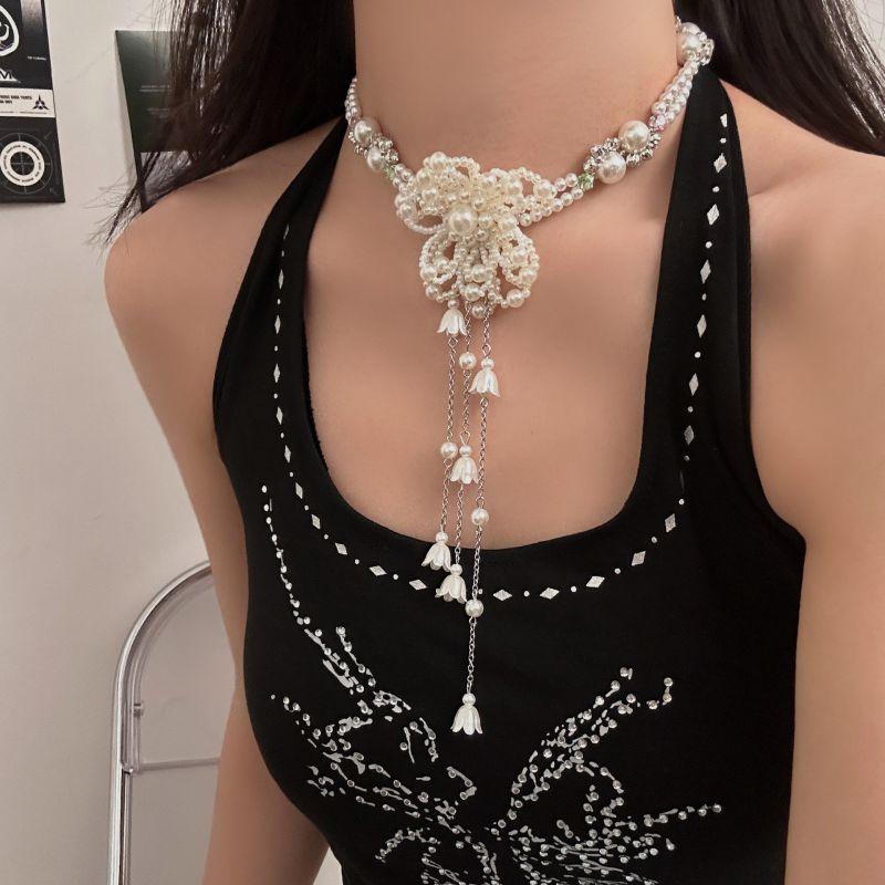 Collar Con Borlas De Flores De Perla