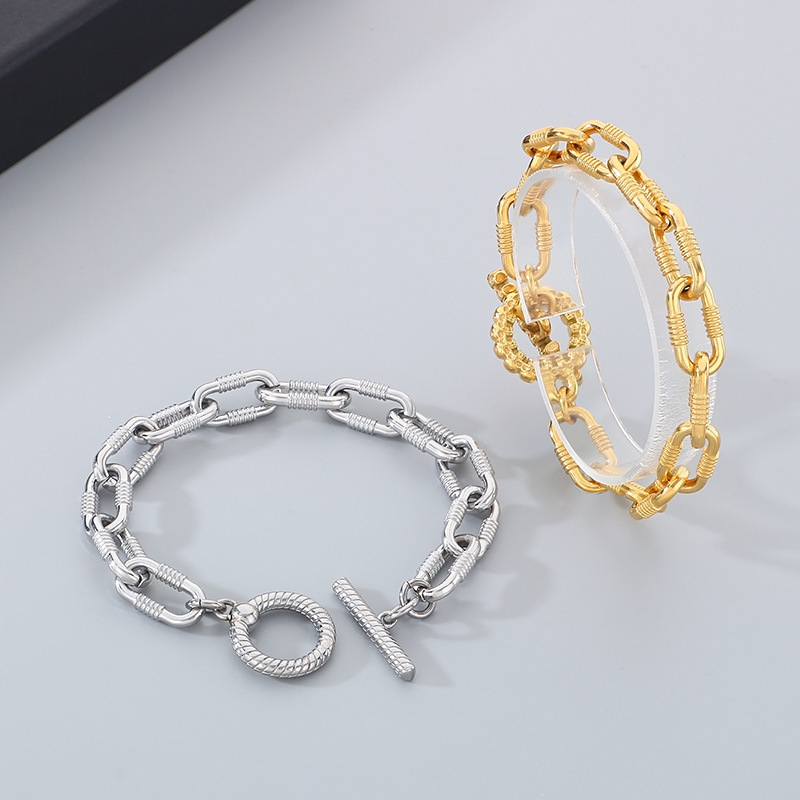 Pulsera De Hombre Con Cadena Geométrica De Acero Y Titanio