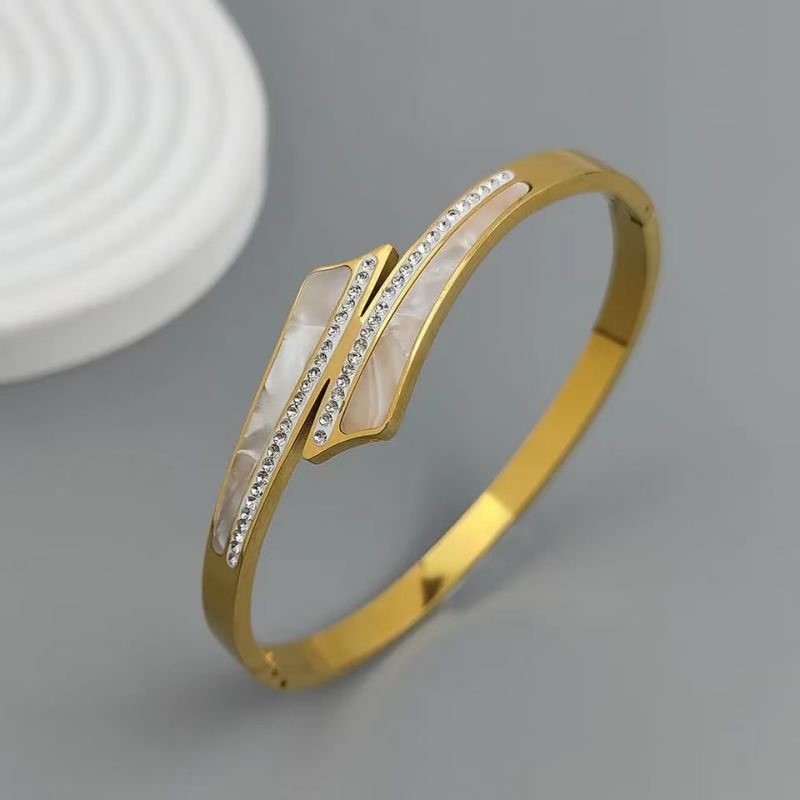 Silver Titanium Steel Round Bracelet With Diamonds