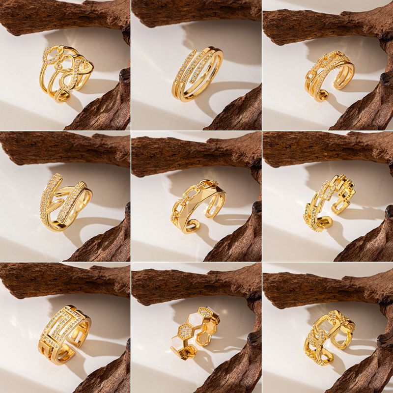 Dot Strawberry Ring [gold] Copper Diamond Butterfly Star Moon Heart Strawberry Ring