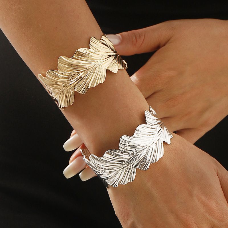 Pulsera Abierta De Hojas