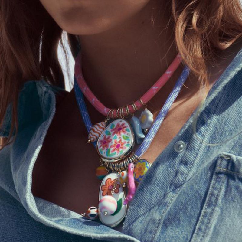 Collar Con Colgante De Metal Estampado