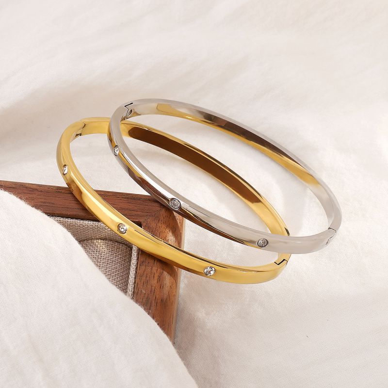 Steel Stainless Steel Round Bracelet With Diamonds