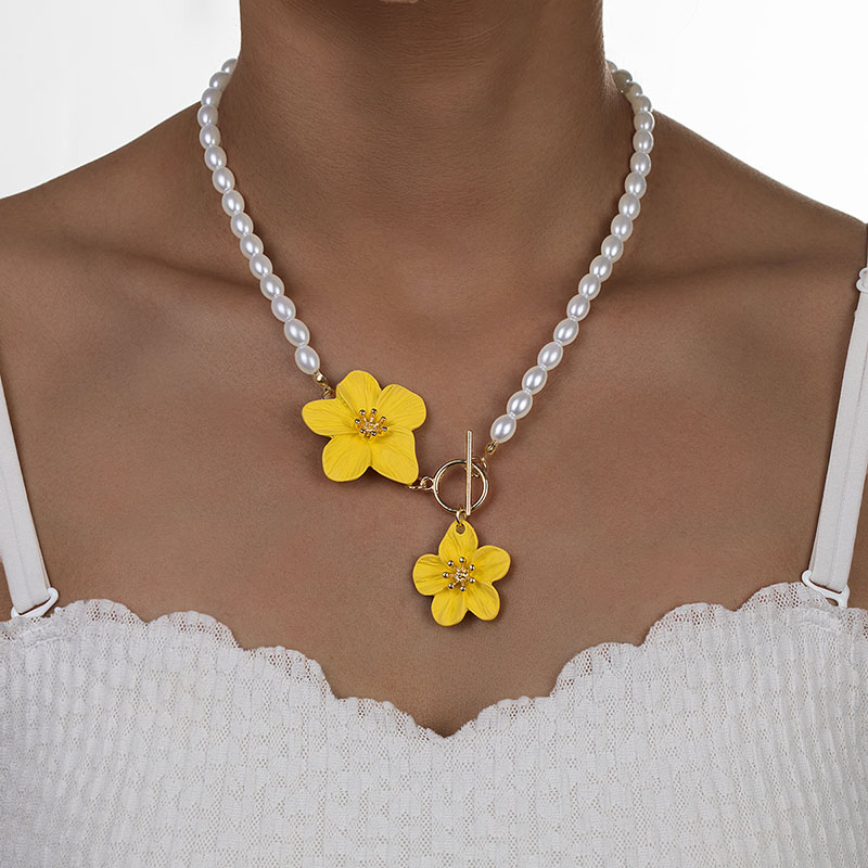 Collar De Flores Con Perlas