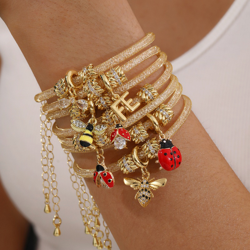 Pulsera Con Letra Fe De Cobre Y Circonitas