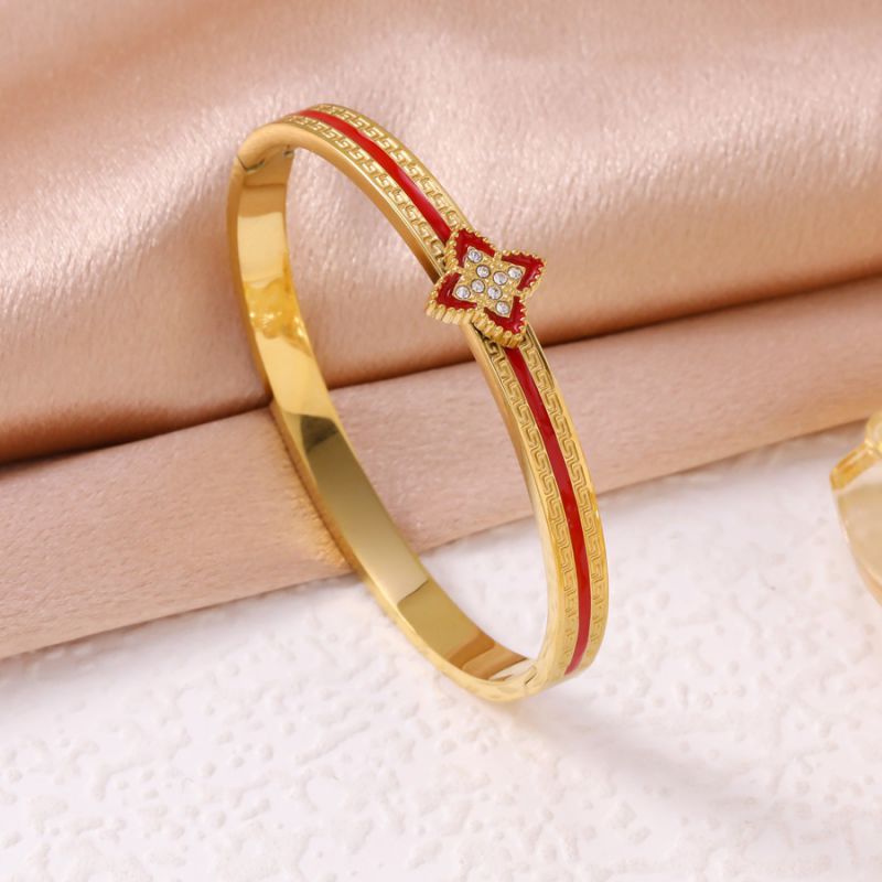 Red Gold Enamel Four-leaf Clover Bracelet Four Leaf Clover Color Enamel ...