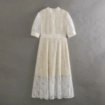Vestido De Encaje Con Cuello Redondo Y Botones
