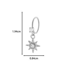 Anillo De Nariz Con Perforación Geométrica De Diamantes De Metal