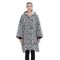 Manta Tipo Sudadera Con Capucha Y Dos Bolsillos De Franela
